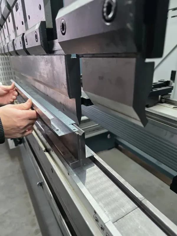 Precise metal cutting